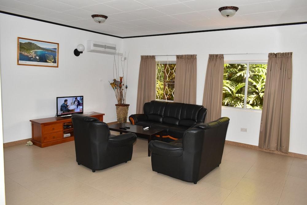 Zeph Self Catering Apartment Baie Lazare  Екстериор снимка