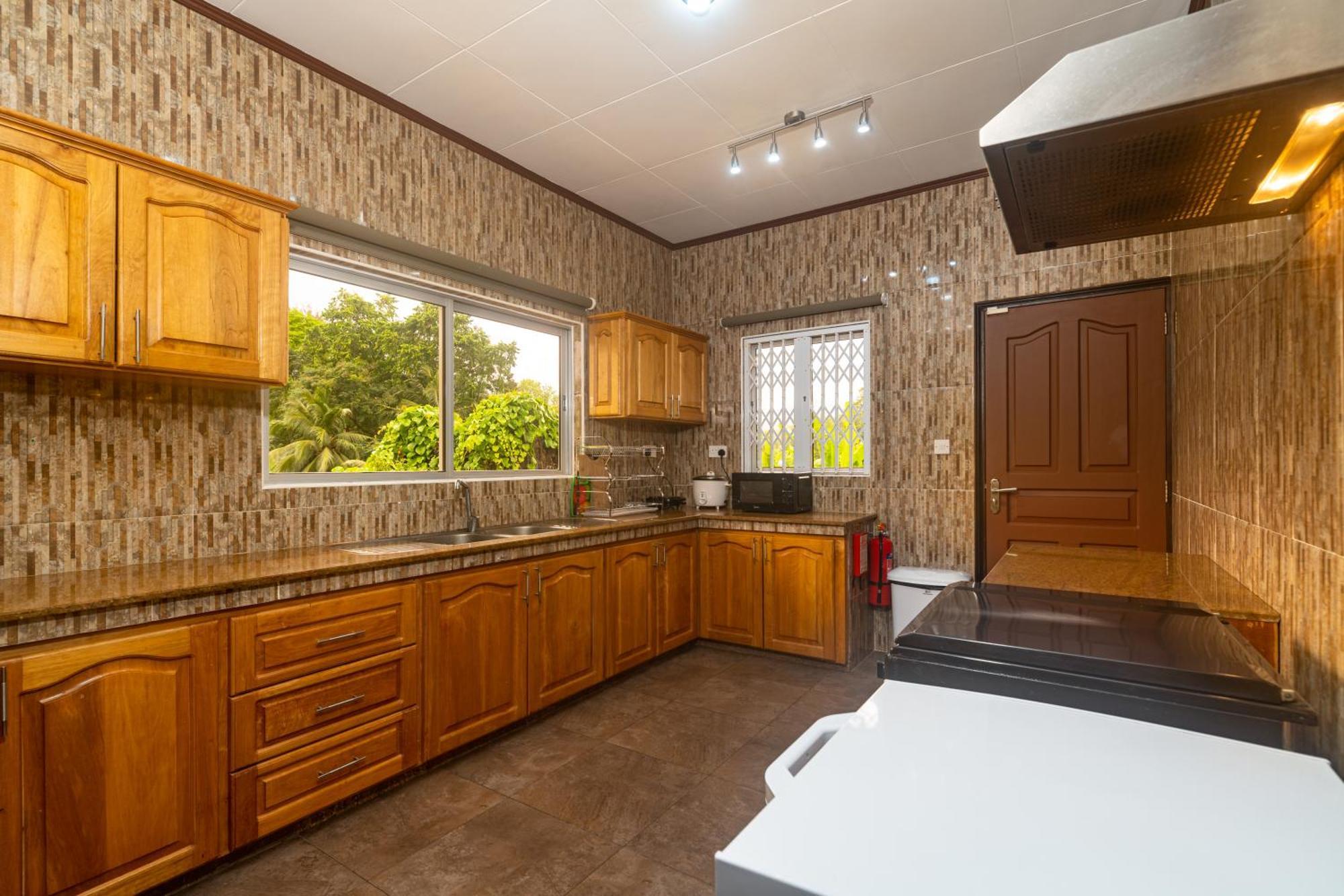 Zeph Self Catering Apartment Baie Lazare  Екстериор снимка