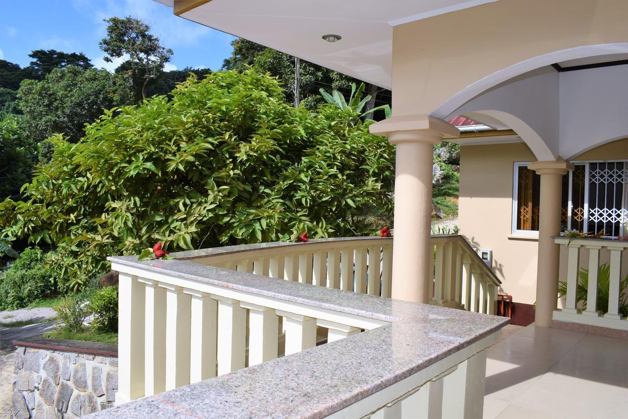 Zeph Self Catering Apartment Baie Lazare  Екстериор снимка