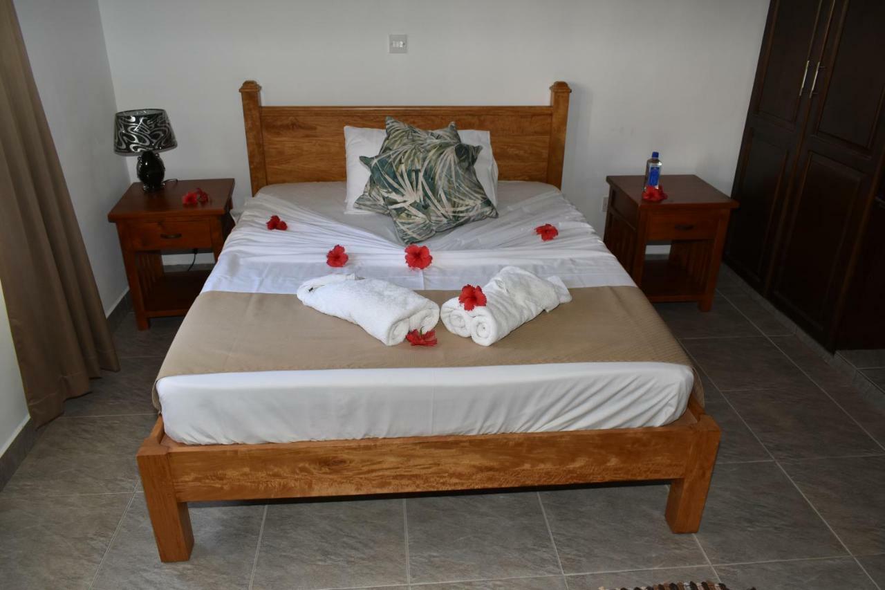 Zeph Self Catering Apartment Baie Lazare  Екстериор снимка